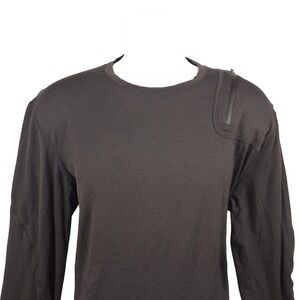 Paskho Long Sleeve T-Shirt Athleisure‎ Top Shoulder Pocket Size L